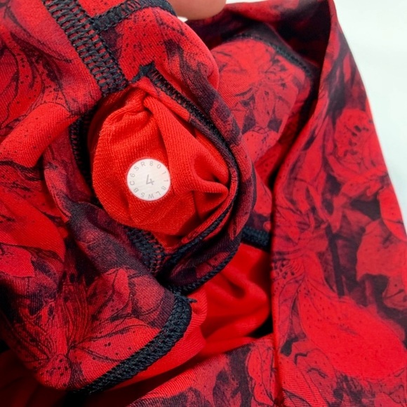 SOLD💕NWOT Lululemon Leggings - Picture 3 of 3